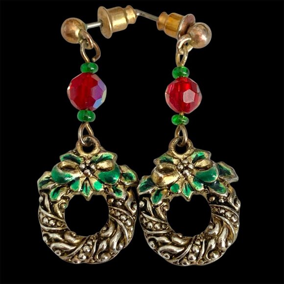 Vintage Christmas Wreath Dangle Charm Earrings Gold Tone Enamel Red Bead Post - Picture 2 of 12